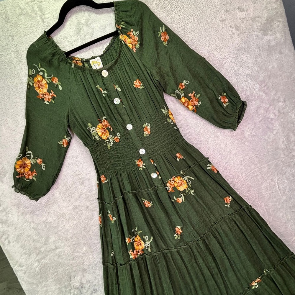 Fig and Flower Womens Dress M Green Floral Embroidered Smocked Midi Slip Dress
